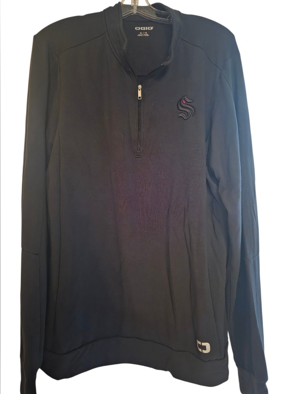 Seattle Kraken Half Zip Black XL Great Condition.